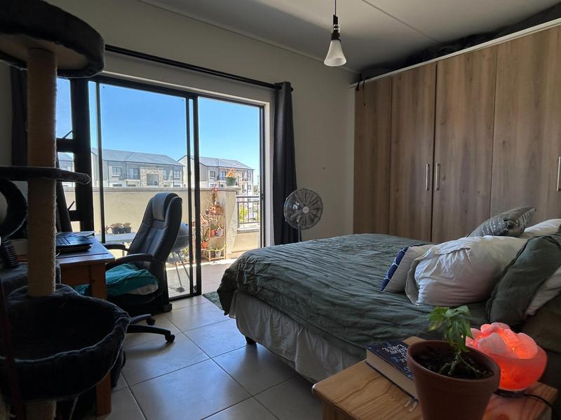 To Let 1 Bedroom Property for Rent in Sandown Western Cape